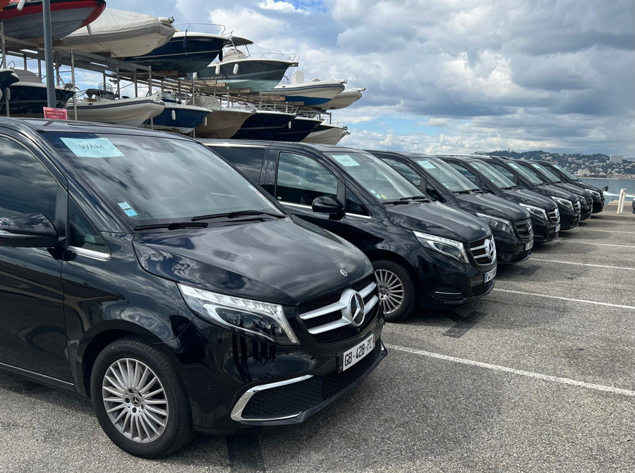 Flotte de vans Mercedes avec chauffeurs pour événements en Provence